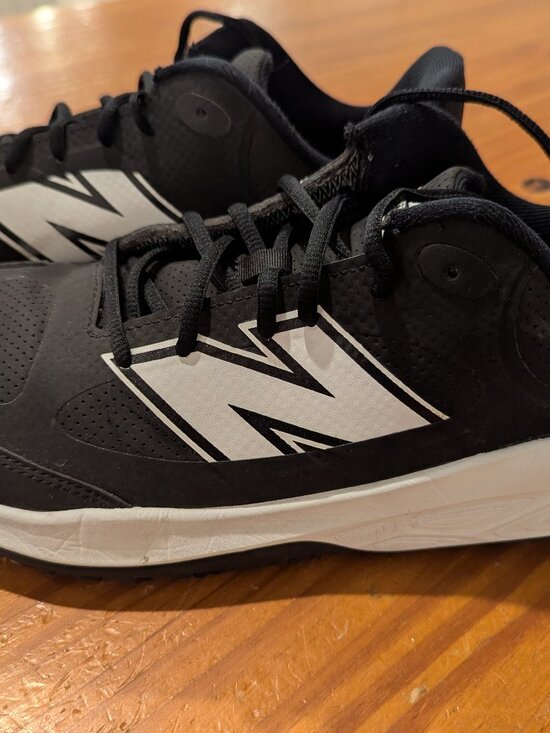 New Balance Other - New Balance Turf Baseball Shoes men 10.5 black/white